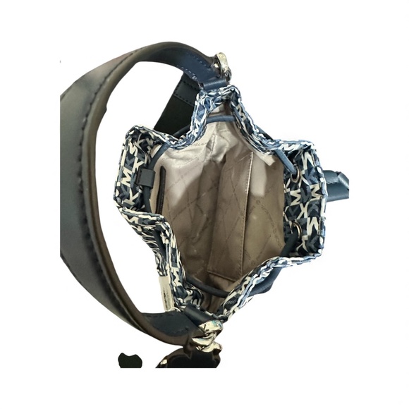 NWT Michael Kors Khai Small Signature Logo Bucket Bag - Picture 3 of 4